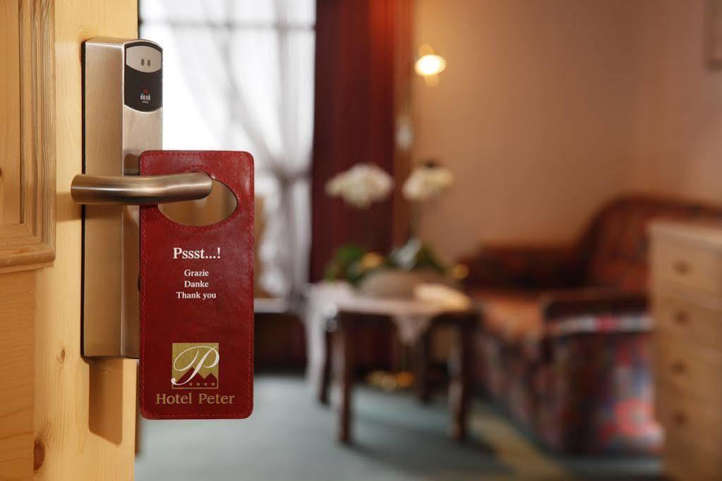 Hotel Peter Petersberg Buitenkant foto
