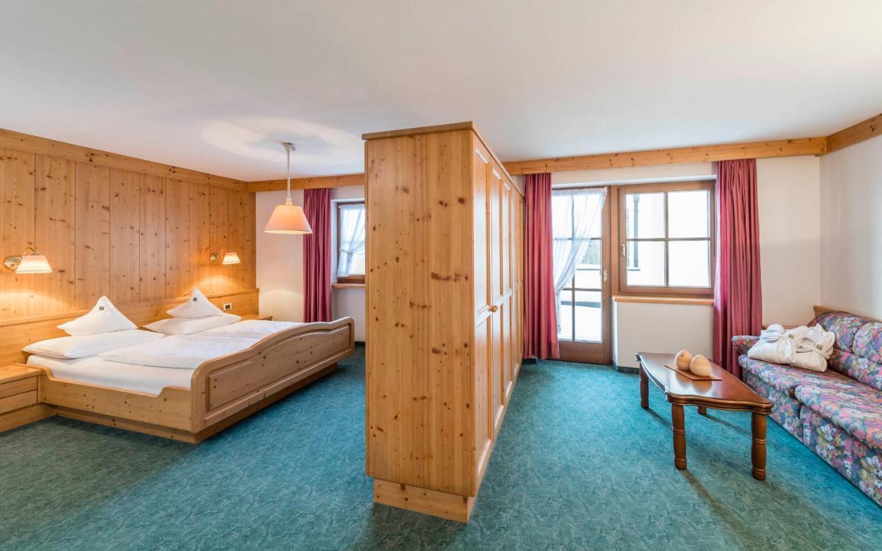 Hotel Peter Petersberg Buitenkant foto